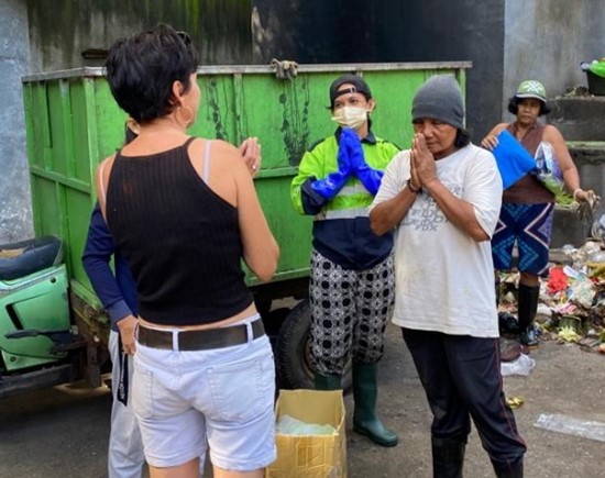eps-in-bali-uebergabe